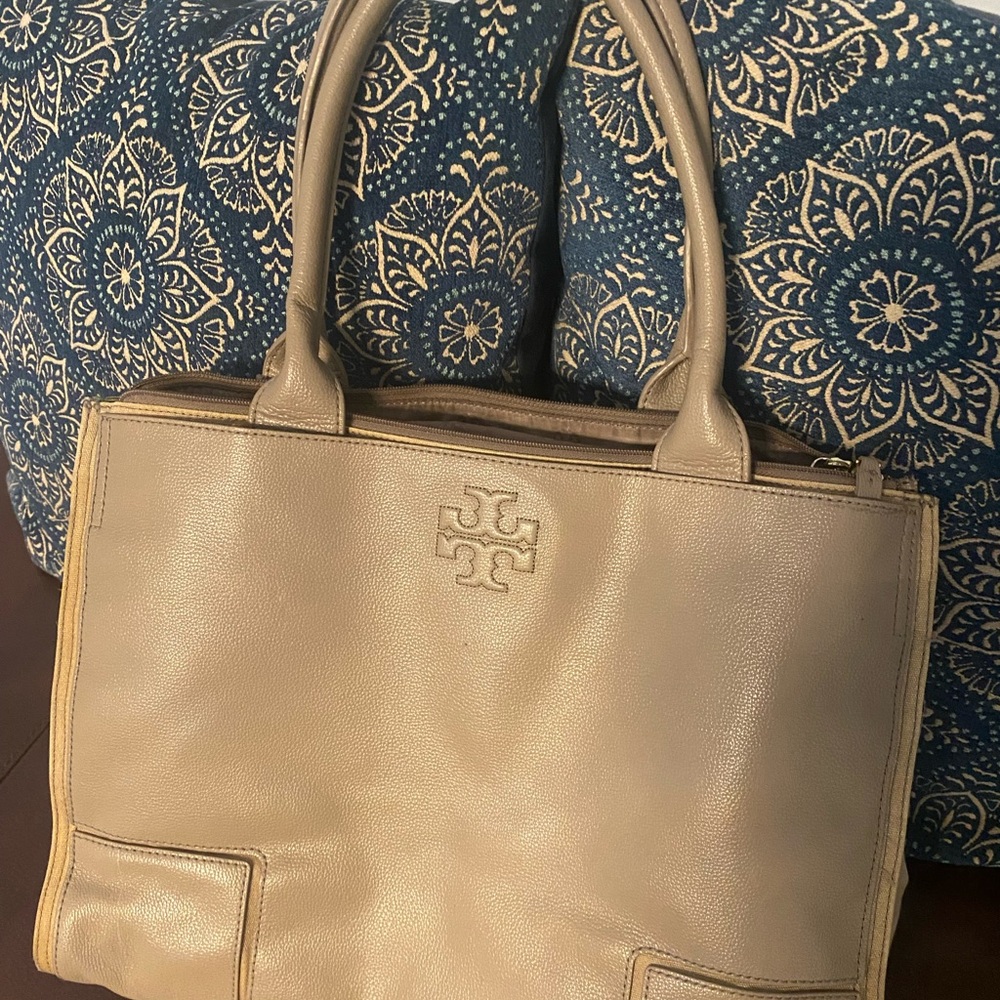 Tory Burch Beige Leather Tote